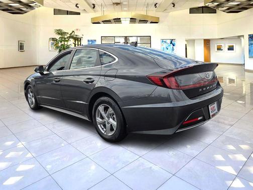 2023 Hyundai SONATA SE