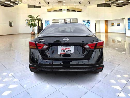 2025 Nissan Altima S FWD