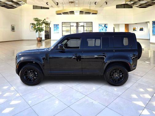 2025 Land Rover Defender 110 P300