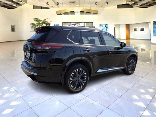 2025 Nissan Rogue Platinum