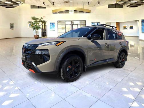 2025 Nissan Rogue Rock Creek