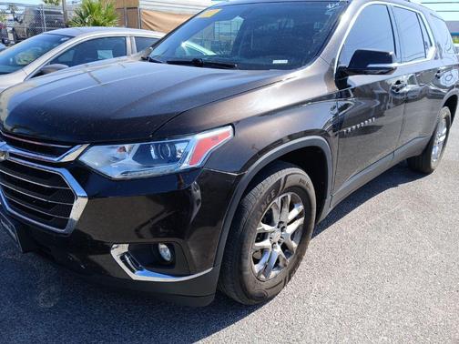 Havana Brown Metallic 2019 Chevrolet Traverse LT Cloth