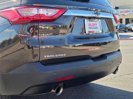 Havana Brown Metallic 2019 Chevrolet Traverse LT Cloth