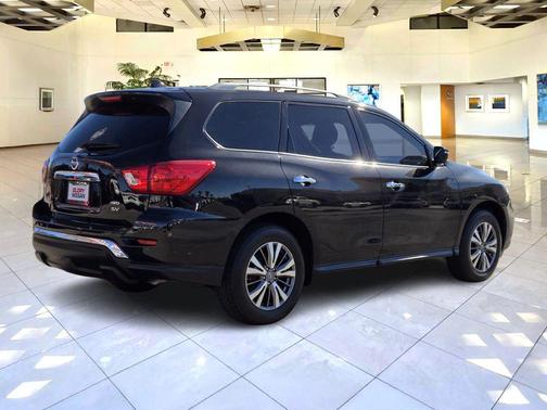 Magnetic Black Pearl 2019 Nissan Pathfinder SV