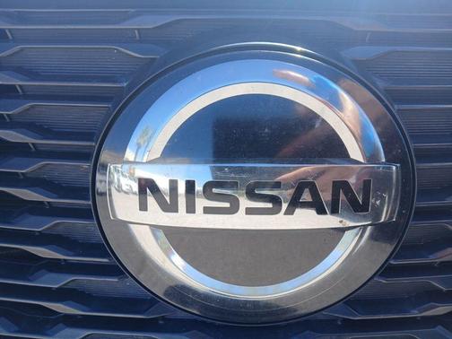 Pearl White Tricoat 2020 Nissan Rogue SV