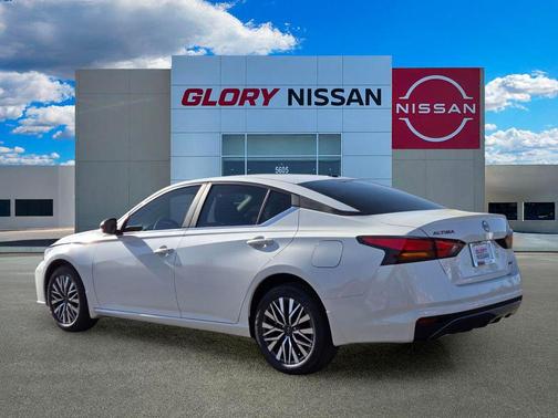 White Pearl 2026 Nissan Altima 2.5 SV
