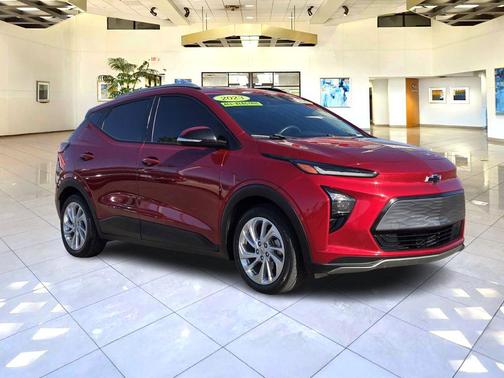 Radiant Red Tintcoat 2023 Chevrolet Bolt EUV FWD LT