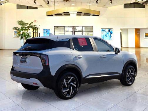Fresh Powder 2025 Nissan Kicks SV