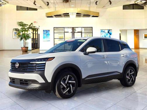 Fresh Powder 2025 Nissan Kicks SV
