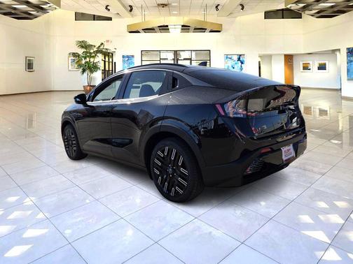 Diamond 2026 Nissan Leaf PLATINUM+