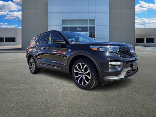 2023 Ford Explorer ST-Line