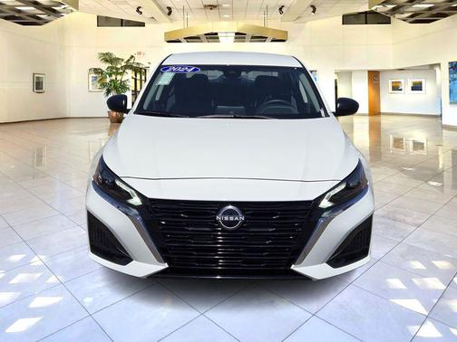 2025 Nissan Altima S FWD
