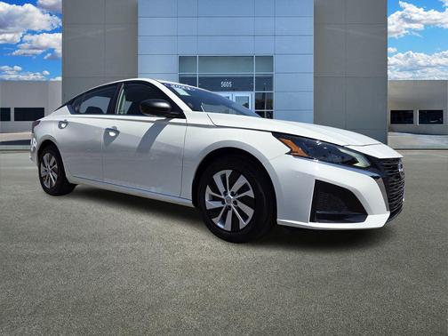 2025 Nissan Altima S FWD