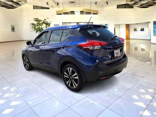 2020 Nissan Kicks SV