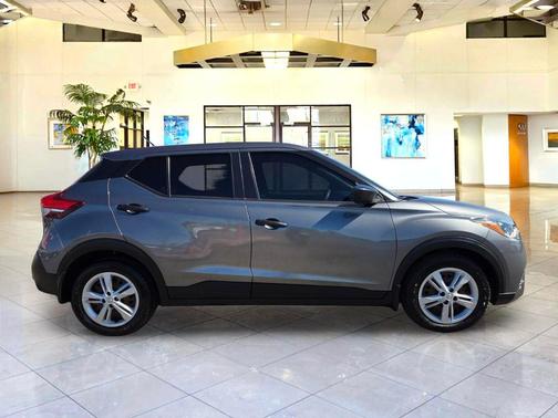 Gun Metallic 2020 Nissan Kicks S