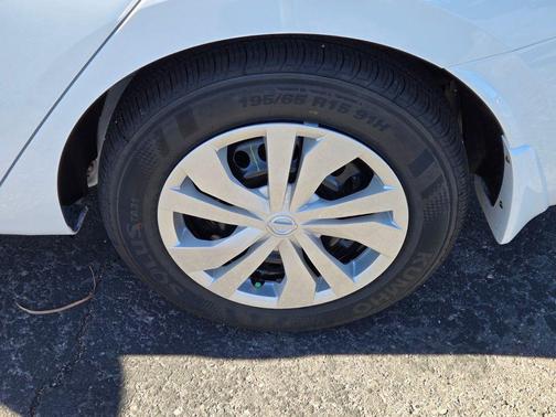 2025 Nissan Versa 1.6 S