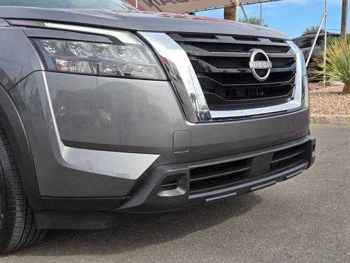 Gun Metallic 2023 Nissan Pathfinder S FWD