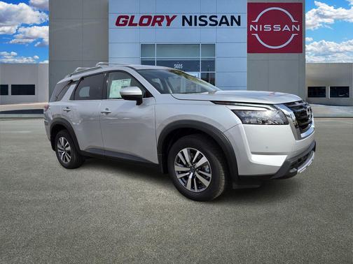 2025 Nissan Pathfinder SL 4WD