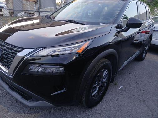 Super Black 2022 Nissan Rogue S