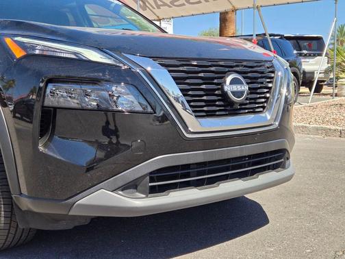 Super Black 2022 Nissan Rogue S
