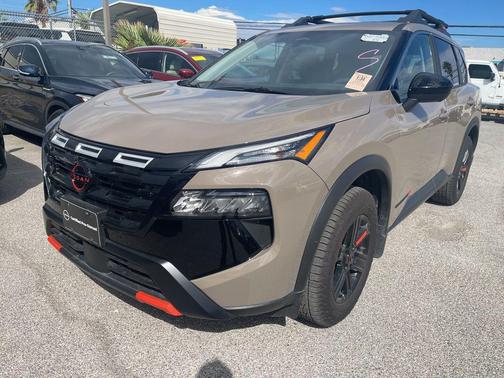 2025 Nissan Rogue Rock Creek