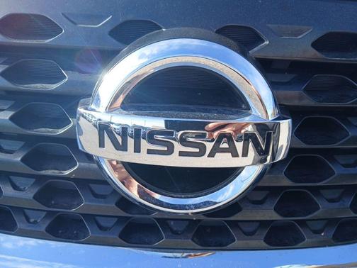 Brilliant Silver Metallic 2020 Nissan Kicks S