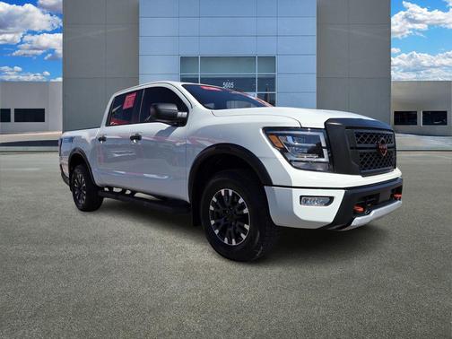 2024 Nissan Titan PRO-4X