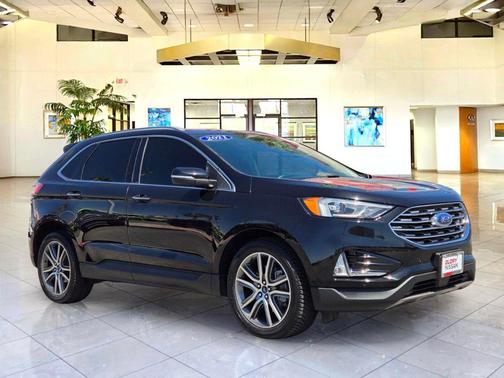 Agate Black Metallic 2021 Ford Edge Titanium