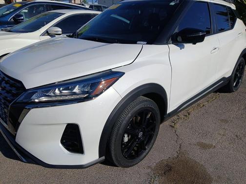 Aspen White 2024 Nissan Kicks SR
