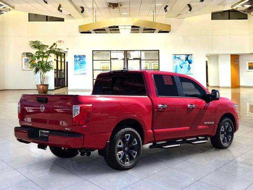 Red Alert 2022 Nissan Titan SV