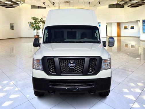 2021 Nissan NV Cargo NV2500 HD SV V8