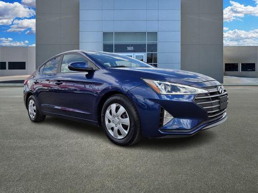 2020 Hyundai ELANTRA SE