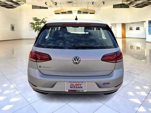 2019 Volkswagen e-Golf SE