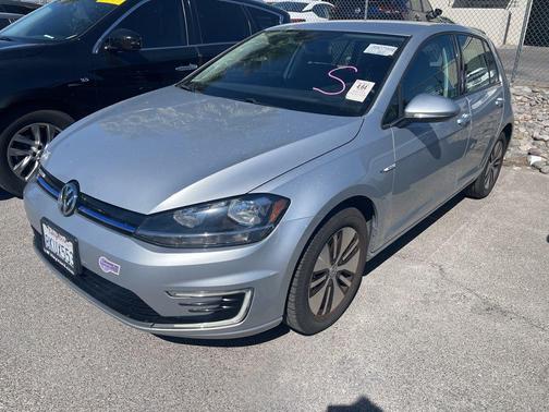 2019 Volkswagen e-Golf SE