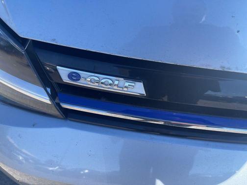2019 Volkswagen e-Golf SE
