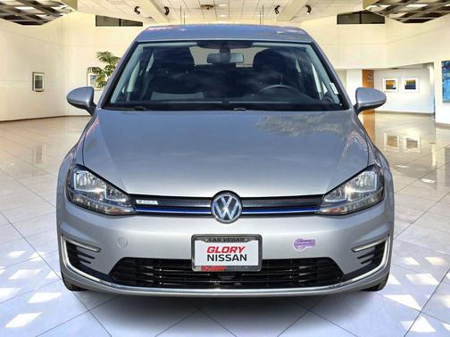 2019 Volkswagen e-Golf SE