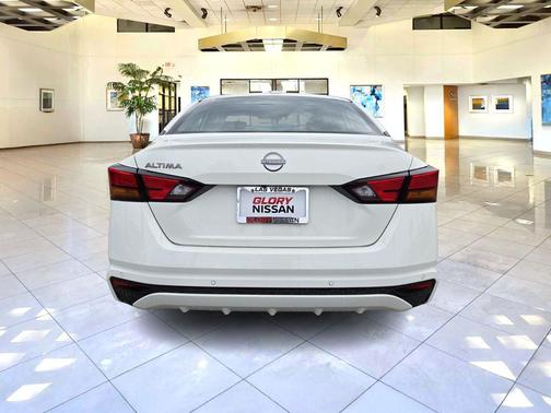 2025 Nissan Altima S FWD