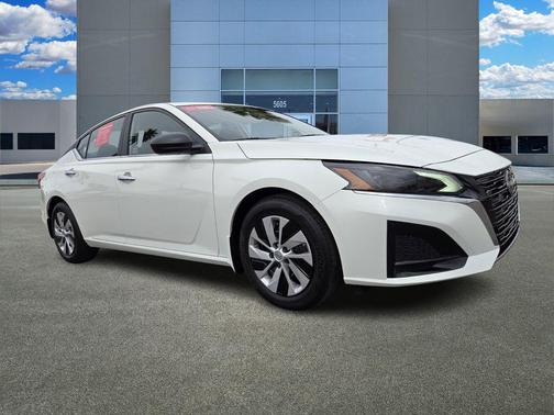 2025 Nissan Altima S FWD