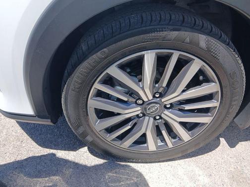 Fresh Powder 2023 Nissan Kicks SV