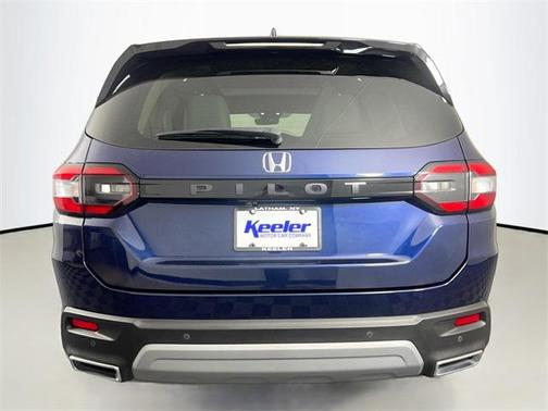 2023 Honda Pilot Touring 8-Passenger