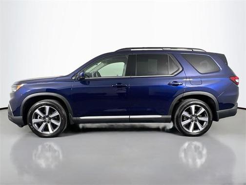 2023 Honda Pilot Touring 8-Passenger