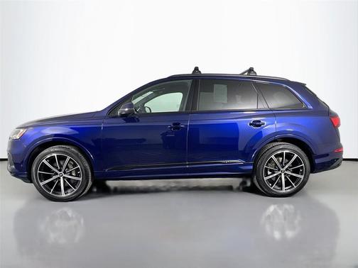 2023 Audi Q7 55 Premium Plus