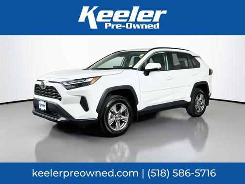 Ice Cap 2024 Toyota RAV4 XLE