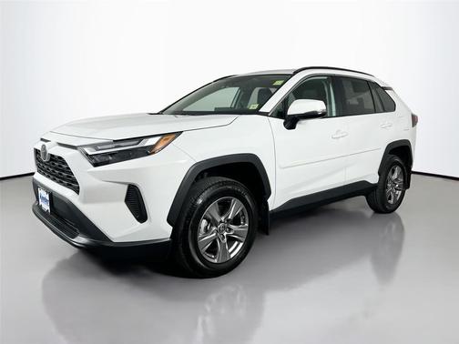 Ice Cap 2024 Toyota RAV4 XLE