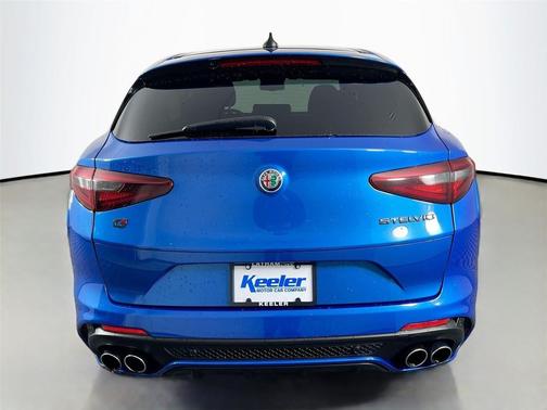 2020 Alfa Romeo Stelvio Quadrifoglio