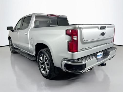 Silver Ice Metallic 2022 Chevrolet Silverado 1500 RST