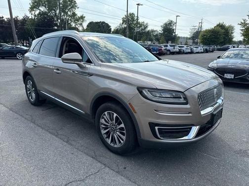 2019 Lincoln Nautilus Select