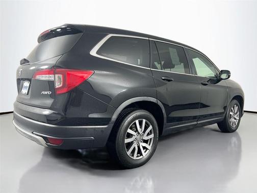 Crystal Black Pearl 2022 Honda Pilot AWD EX-L