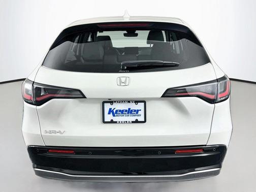 Platinum White Pearl 2023 Honda HR-V EX-L
