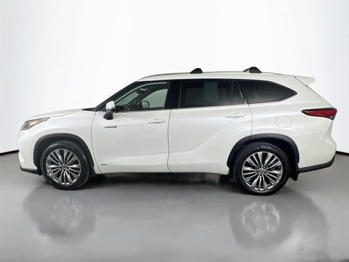 Blizzard Pearl 2020 Toyota Highlander Hybrid Platinum